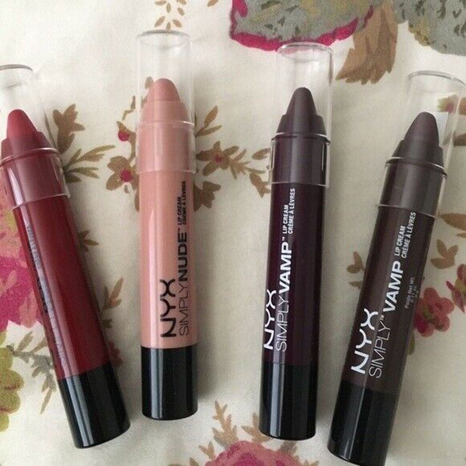 NYX Professional Makeup Simply Vamp  Nude,